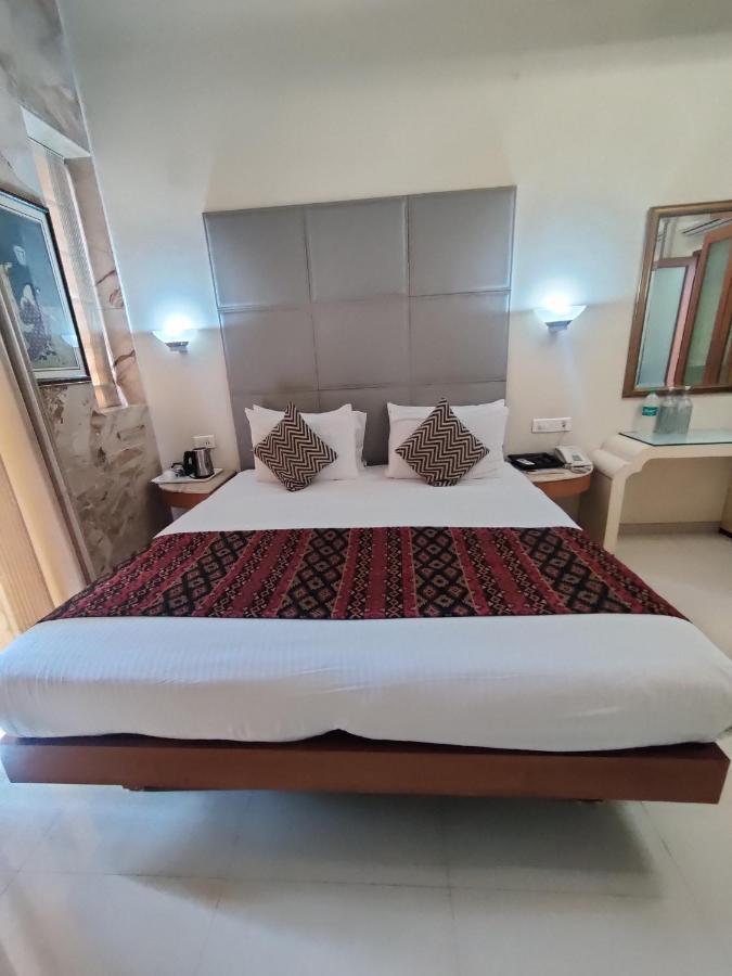 Capital Hotel 孟买 外观 照片