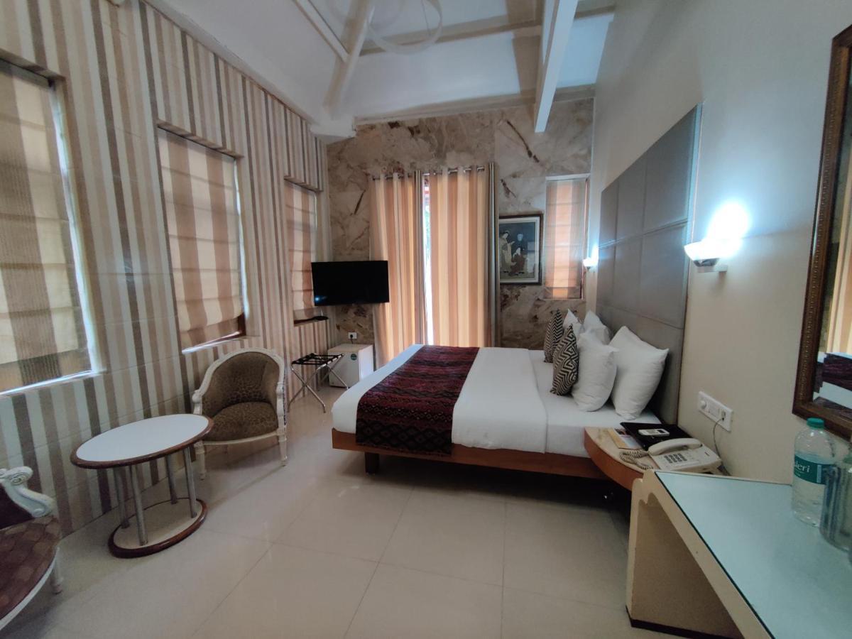 Capital Hotel 孟买 外观 照片