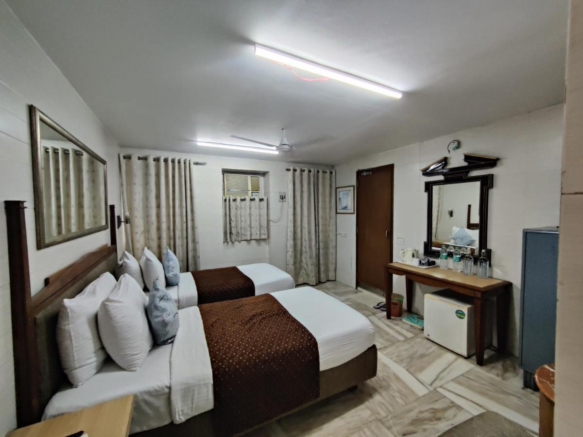 Capital Hotel 孟买 外观 照片
